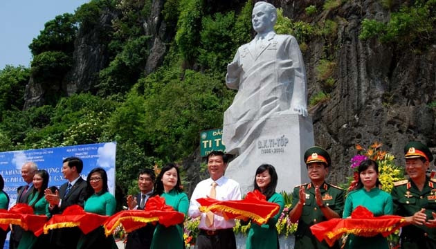 Quảng Ninh khánh thành tượng đài Anh hùng vũ trụ Ghéc-man Ti-tốp.
