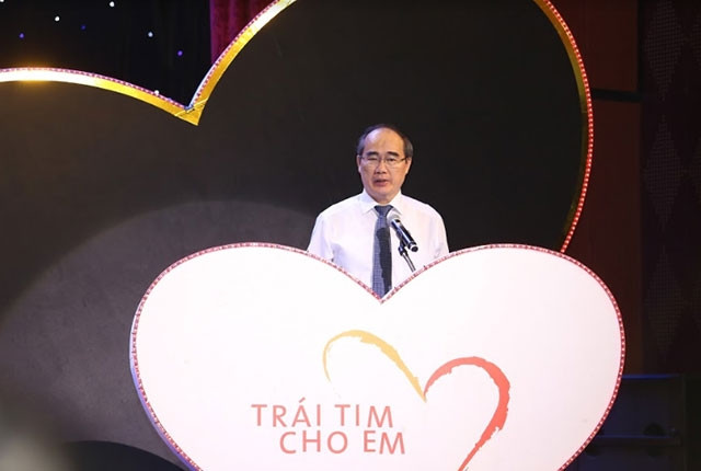 Ủy viên Bộ Chính trị, Bí thư Thành ủy TP Hồ Chí Minh Nguyễn Thiện Nhân phát biểu tại sự kiện.