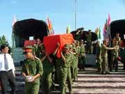 Đưa 108 liệt sĩ về nơi
yên nghỉ cuối cùng.