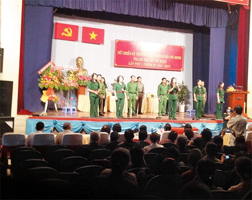 Một tiết mục văn nghệ tại Đại hội Ban Liên lạc nữ chiến sĩ Trường Sơn - đường Hồ Chí Minh.