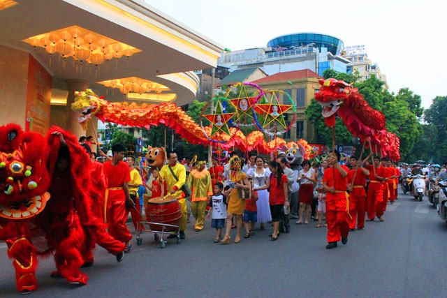 “Tết Trung thu rước đèn đi chơi” tại Trung tâm Văn hóa Kim Đồng