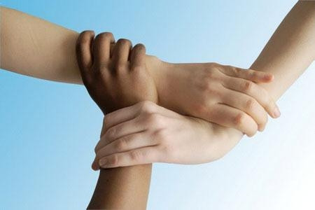 Thiếu nhân lực, khung pháp luật hạn chế