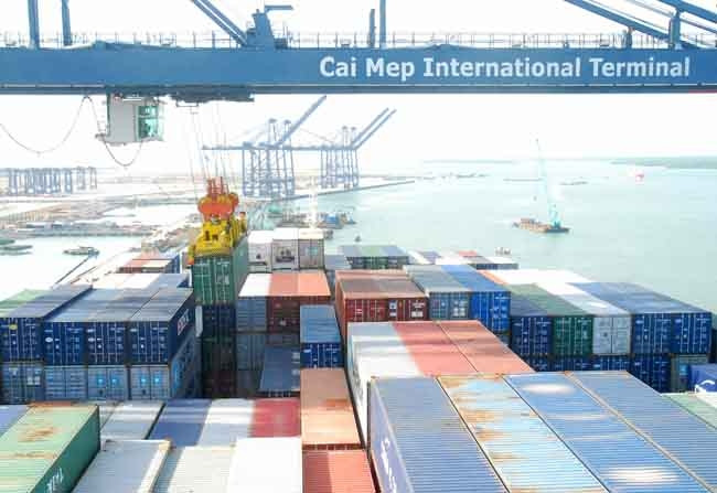 Được quy hoạch là cụm cảng tổng hợp quốc gia, cửa ngõ quốc tế (loại 1A), tuy nhiên lượng công-ten-nơ thông qua cảng Cái Mép - Thị Vải chỉ đạt 18% công suất hiện có. 