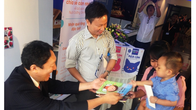 Một cuộc giới thiệu sách về nuôi dưỡng tâm hồn trẻ .