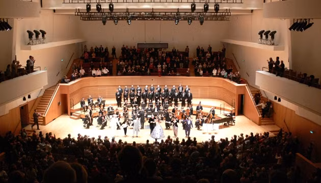 Dàn nhạc giao hưởng Paris tại Nhà hát Salle Pleyel