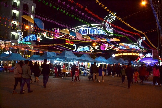 Mở tuyến phố đi bộ ở thành phố Lào Cai