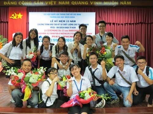 Lễ kỉ niệm 15 năm thành lập chương trình Đào tạo Kỹ sư Chất lượng cao tại Việt Nam (PFIEV) tại Đại học Bách Khoa Thành phố Hồ Chí Minh (Ảnh: Tổng Lãnh sự quán Pháp tại TP Hồ Chí Minh)