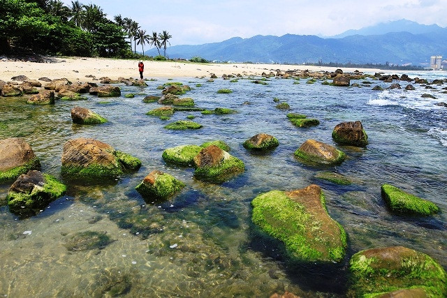 Một góc ghềnh đá Nam Ô.