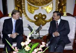 Thái tử Hà Lan Willem Alexander thăm, làm việc tại Việt Nam