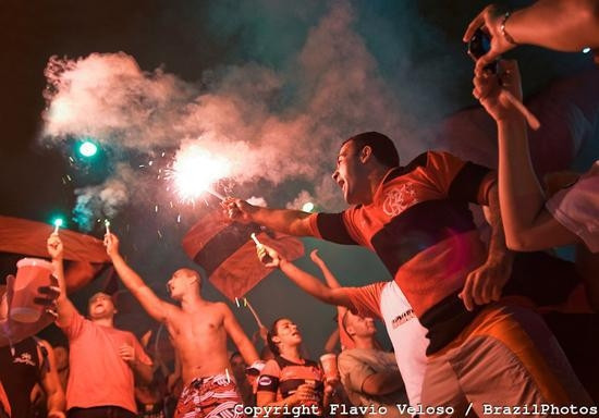 Sẽ không còn cảnh CĐV cởi trần, đốt pháo sáng trên sân Maracana.