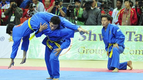 Bốn võ sĩ Vovinam Nguyễn Văn Cường, Nguyễn Bình Định, Huỳnh Khắc Nguyên, Trần Công Tạo.