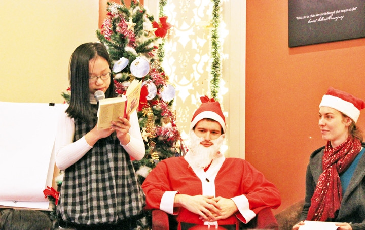 Bé Hà Uyên với câu chuyện Cánh buồm đỏ thắm.