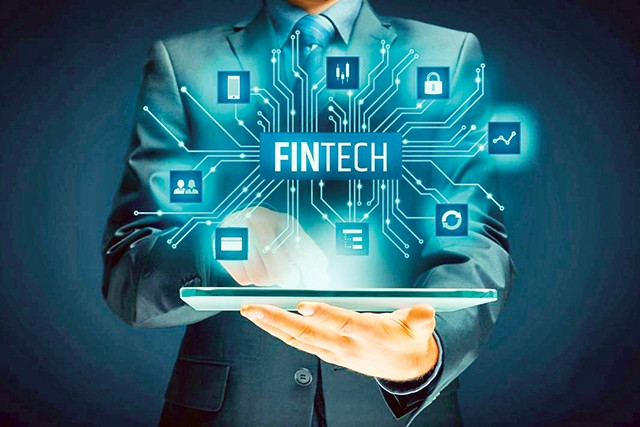 Fintech đang đòi hỏi khung pháp lý thích ứng.