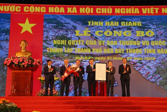 Công bố thành lập thành phố Ngã Bảy.