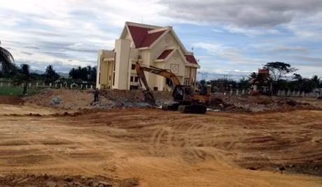 Nhiều công trình xây dựng cơ bản ở Kon Tum bị chậm tiến độ thi công vì nợ đọng trong XDCB quá lớn.