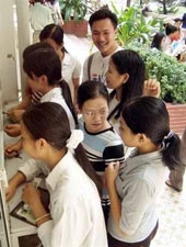 Học phí, nỗi lo thường trực
của SV nghèo.