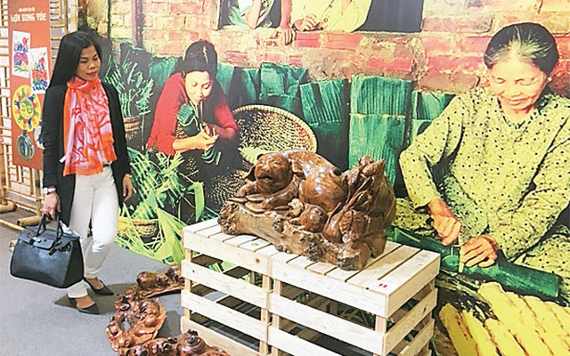 Một góc Triển lãm Con giáp của tôi - Lợn sung túc.