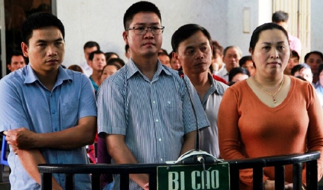 Các bị cáo tại phiên tòa.