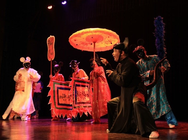 Cảnh trong vở diễn "Đám cưới con gái Chuột".