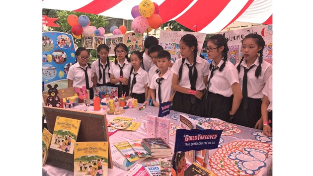 Học sinh huyện Đông Anh, Hà Nội, tham gia một hoạt động về quyền trẻ em (Ảnh minh họa).