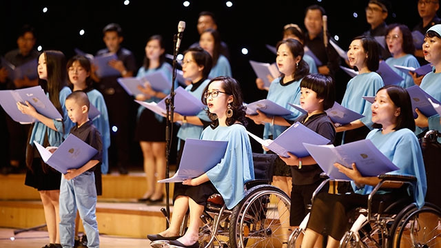 Hợp xướng Đa dạng trình diễn tại Học viện Âm nhạc quốc gia tối 20-7.