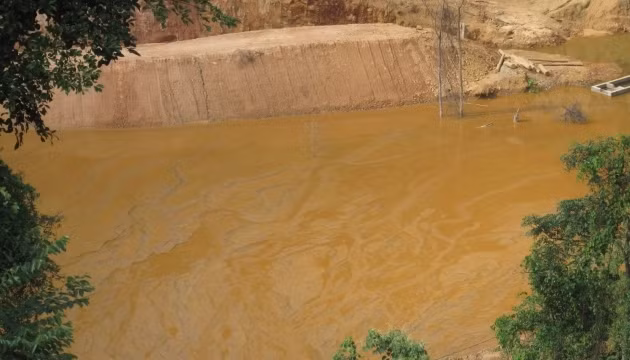 Vỡ hồ chứa bùn đỏ tại mỏ sắt Bản Cuôn ở Bắc Cạn