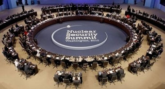 Hội nghị cấp cao về an ninh hạt nhân
tại Washington (Mỹ).