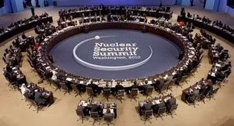Hội nghị cấp cao về an ninh hạt nhân
tại Washington (Mỹ).