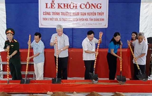 Khởi công xây dựng điểm trường mầm non tại xã Thạch Hóa, huyện Tuyên Hóa (Quảng Bình).