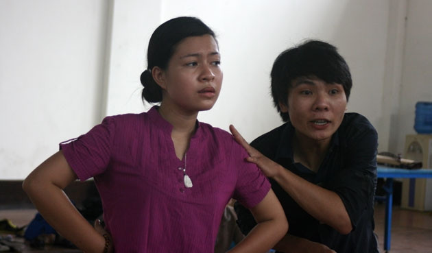 Các sinh viên trong vai Mẹ Đốp, Xã trưởng.