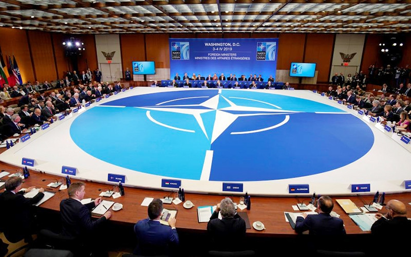 Lời giải nào cho những bài toán khó?