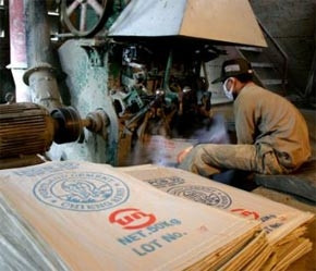 Tận dụng nhiệt khí thải lò quay để<br>phát điện tại nhà máy xi măng.