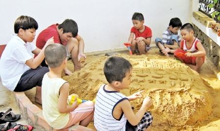 Giờ học tại Trung tâm giáo dục và trị liệu tự kỷ ATC.