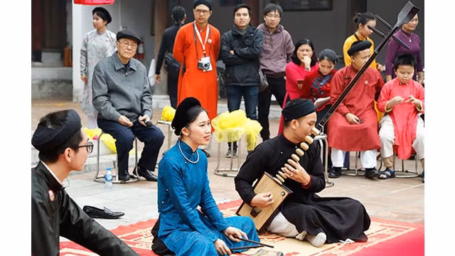 Ca nương Kim Ngọc biểu diễn tại một sự kiện văn hóa truyền thống. Ảnh: ANH QUÂN