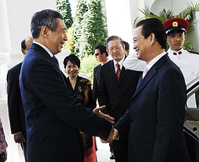 Thủ tướng Nguyễn Tấn Dũng thăm chính thức Singapore