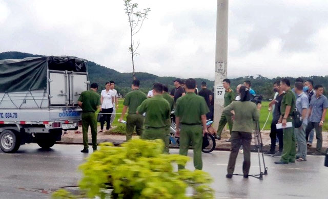 Cơ quan CSĐT Công an tỉnh Điện Biên đang thực nghiệm điều tra vụ án.