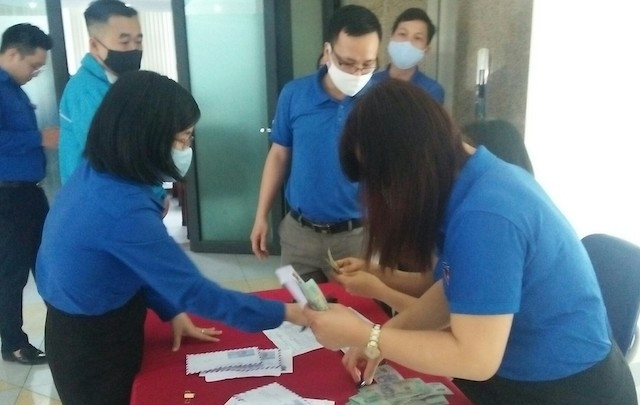 Tỉnh đoàn Thái Nguyên phát động quyên góp ủng hộ với số tiền gần 200 triệu đồng và nhiều trang thiết bị thiết yếu phòng, chống Covid-19