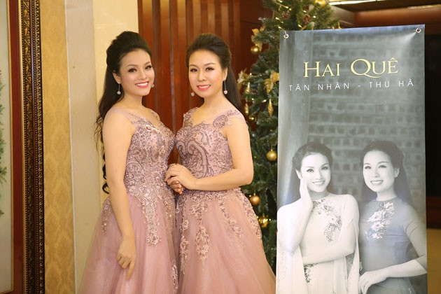 Hai nữ ca sĩ Tân Nhàn và Thu Hà.