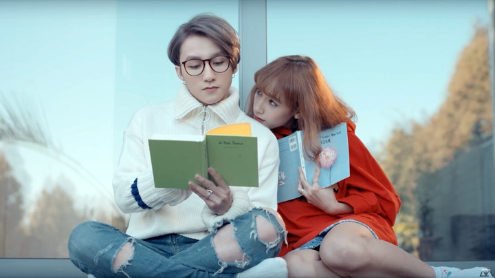 Sơn Tùng M-TP trong MV Nơi này có anh.