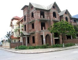 Biệt thự của Đào Tiến Dũng bị kê biên.