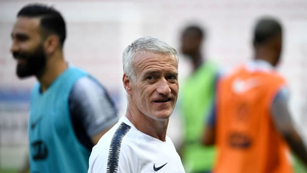D. Deschamps – HLV đội tuyển Pháp.