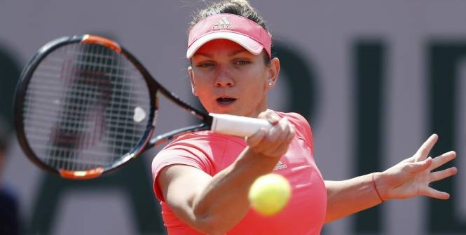 Simona Halep bất ngờ thua và phải dừng bước ở vòng hai. (Ảnh: Reuters). 