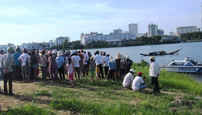 Tìm thấy thi thể một thanh niên chết đuối trên sông Hương