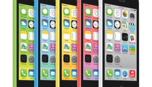 Mẫu iPhone 5C có giá khoảng 11,6 triệu đồng.