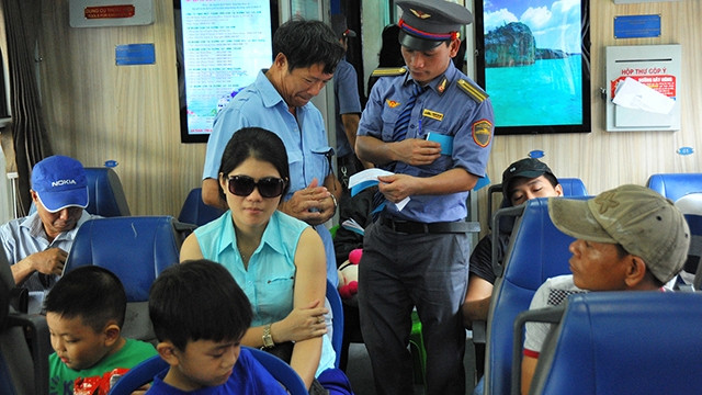 Miễn, giảm giá vé cho đối tượng chính sách khi đi tàu