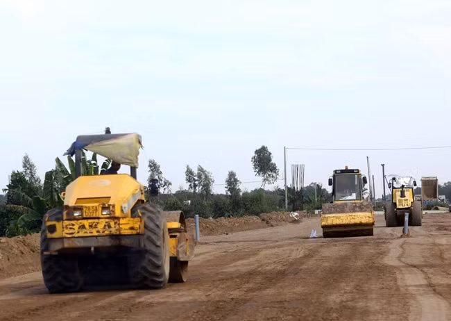 Trong quá trình thi công đường cao tốc Trung Lương - Mỹ Thuận, nhà cung cấp vật liệu gói thầu XL10 đã đưa vào vật liệu gia tải không đúng tiêu chuẩn. 