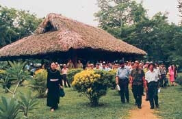 Đình Tân Trào, nơi họp Quốc dân Đại hội quyết định Tổng khởi nghĩa Tháng 8-1945.