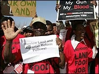 Nam Phi thu hồi đất của người da trắng chia cho người da đen