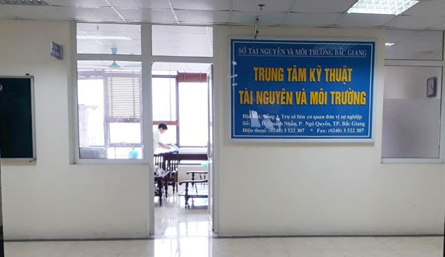 Bắt tạm giam hai cán bộ Sở Tài nguyên và Môi trường tỉnh Bắc Giang