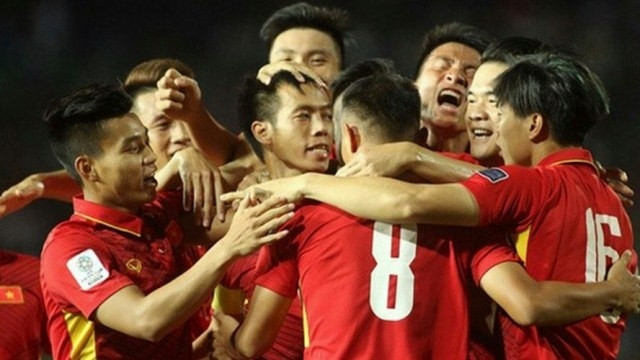 Đội tuyển Việt Nam vẫn đang trên đà tiệm cận tốp 100 trên BXH FIFA. (Ảnh: VFF)